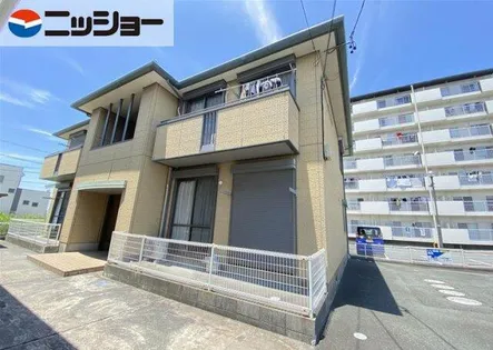 シャトーバリュージュA棟【2階】の外観