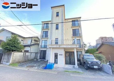 ラパン ドゥー【3階】の外観