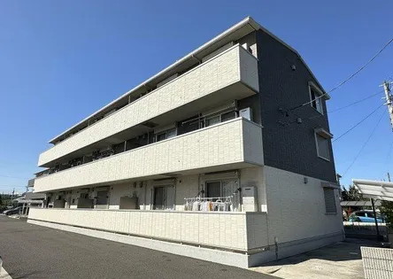 DーROOM新木曽川 B【3階】の外観