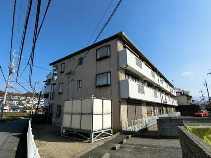 ファミリーハウス須賀【1階】の外観