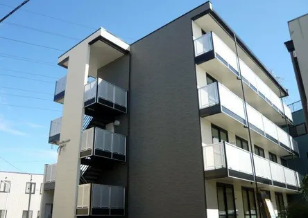 レオパレス道明町【3階】の外観