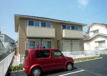 カーミー・芳川 B棟【1階】の外観