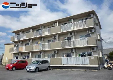 シェルブライト三番館【1階】の外観