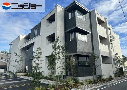 フェニー コートの画像