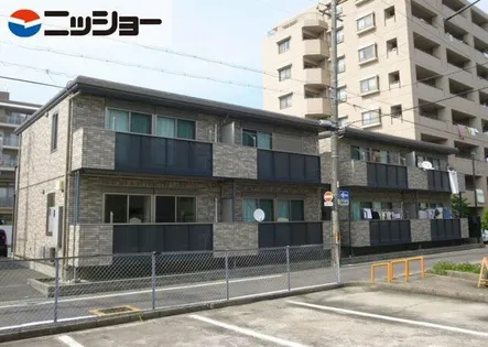 ウインズ B棟【1階】の外観