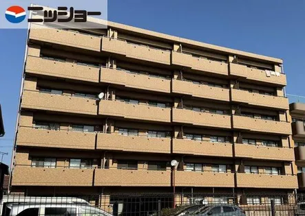 シャトー アムピオンの画像