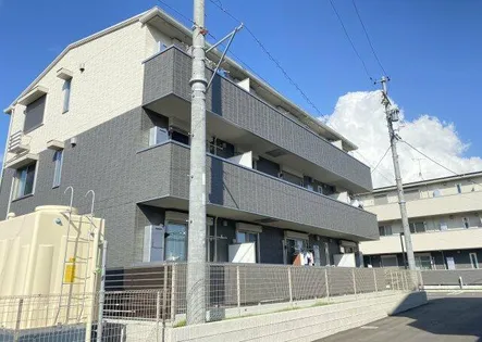 アーモンドエル【3階】の外観