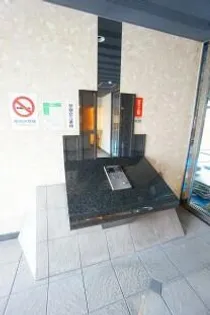 ロマネスク博多駅前【6階】の外観