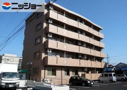 イサリオン【1階】の外観