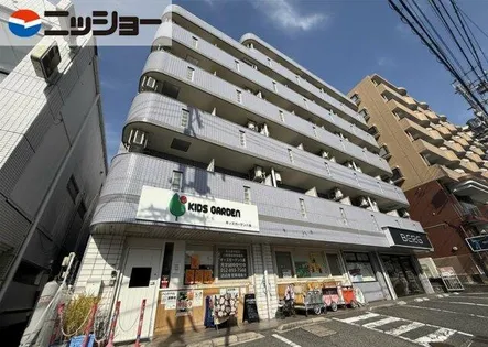 ヒルズヤマザト【3階】の外観
