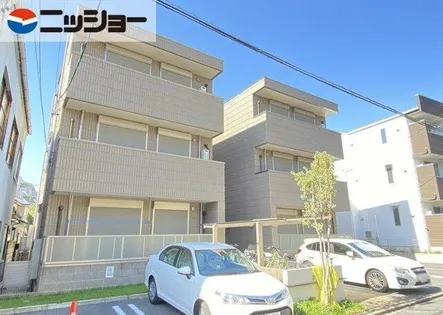 アジュールこいの坂【1階】の外観