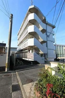 レイクサイドマンション【102号室】の外観