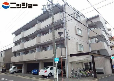 パフォス草薙【3階】の外観