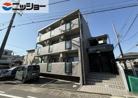 フォーブル川名【3階】の外観