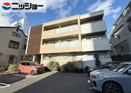 フロイデ隼人【1階】の外観