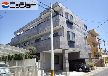 ヴィラローツェ【3階】の外観