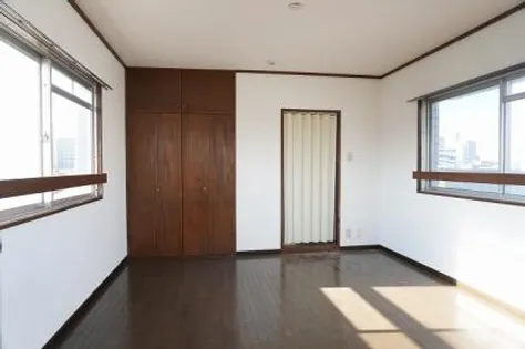 ドメスト吉塚【2階】の内装