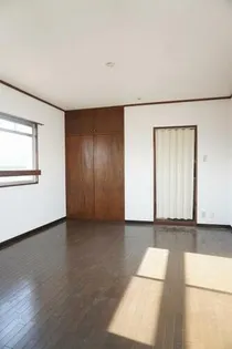 ドメスト吉塚【2階】の内装