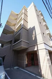 カルフールの画像