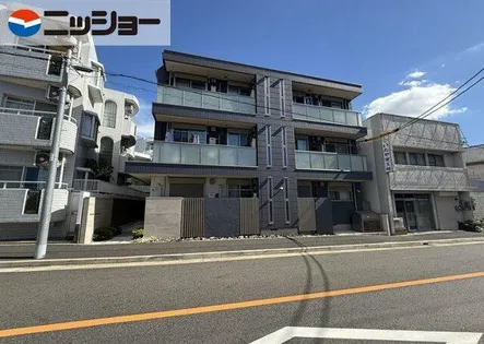 宮東ラヴィスクエア【1階】の外観