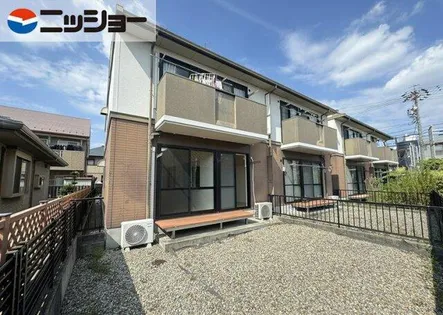 ファミール八光の画像