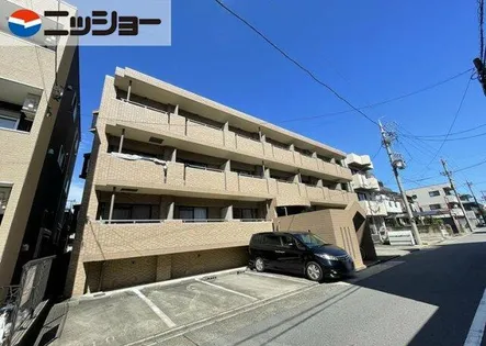 ラフィネ・アビタシオン【3階】の外観