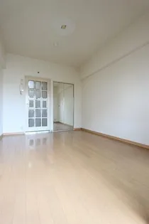 ロイヤルヒルズ大橋参番館の画像