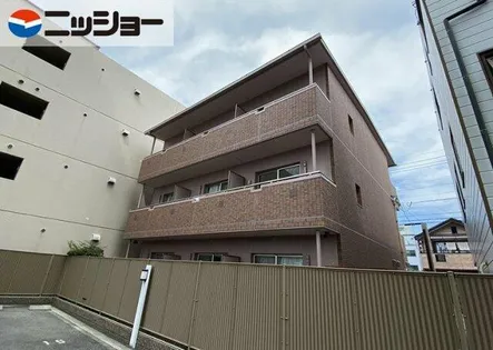 Priamus【1階】の外観