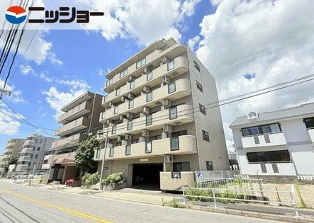 フェリーク ジュール【4階】の外観