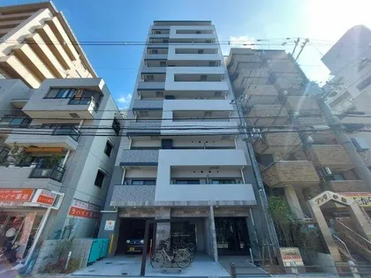 クリスタルフィメス1番館の画像