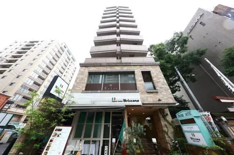 パークサイト泉【8階】の外観