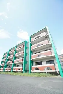 三弘ハイツの画像