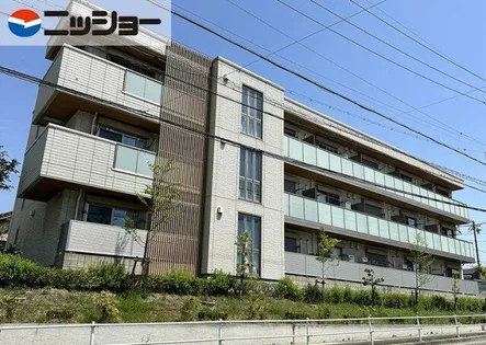 クオリスタの画像