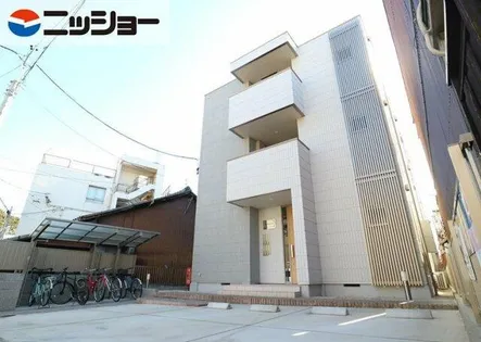 フィグルスコート【1階】の外観