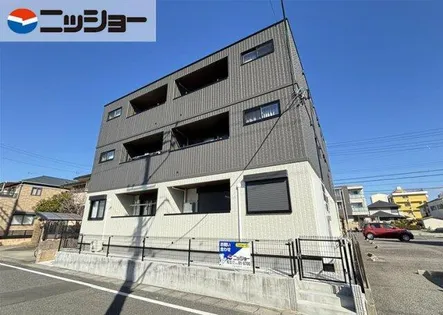 フクイーナの画像