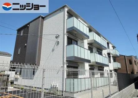 プレミアスの画像