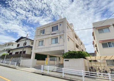 マンションアイユーの画像