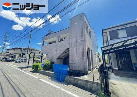 トワ・セゾン・コリーヌ【1階】の外観