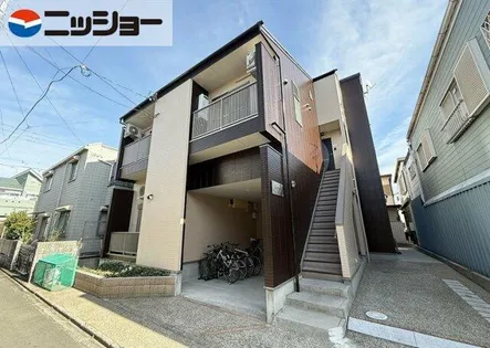 Glamour【2階】の外観