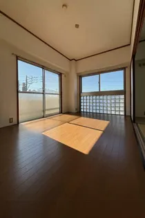 友泉丸一ビル【303号室】の外観