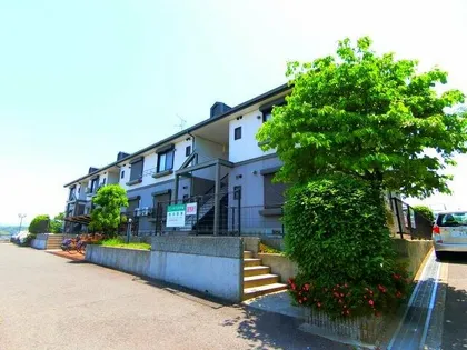 ビューテラスさやま【2階】の外観