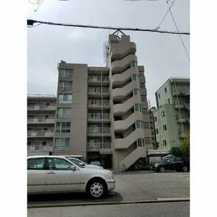 ユニバースビルの画像