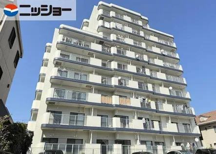 ホワイトキャッスル植田3の画像