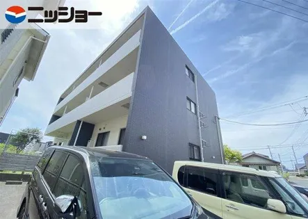 ルネスブランノワールの画像