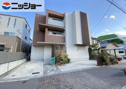 グランディール若水【3階】の外観