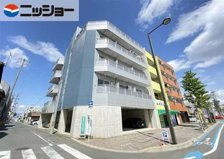 ポム ドゥ テールの画像