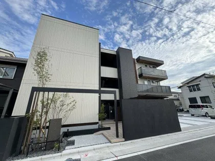 セレスティア草薙町【1階】の外観