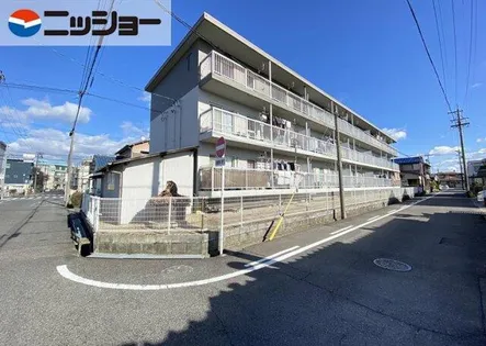 柏原農住団地T棟の画像