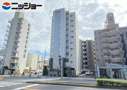 ブランブリエ東山ドゥーエ【2階】の外観