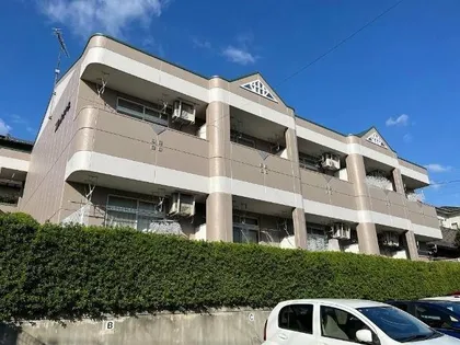 風のささやき【2階】の外観